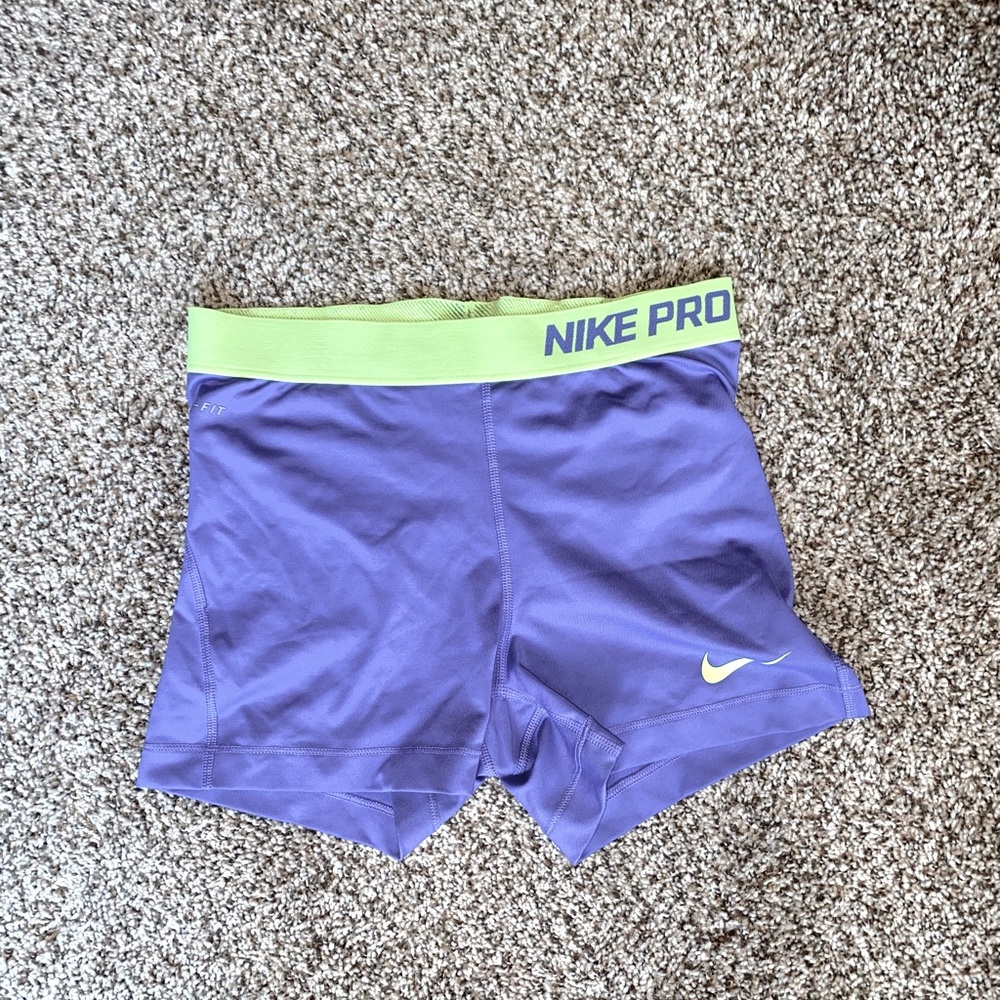 Nike spandex